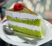 Matcha-Green-tea-cake